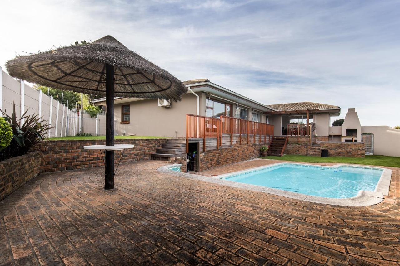 Cornerstone Alk Zyl * Cape Town