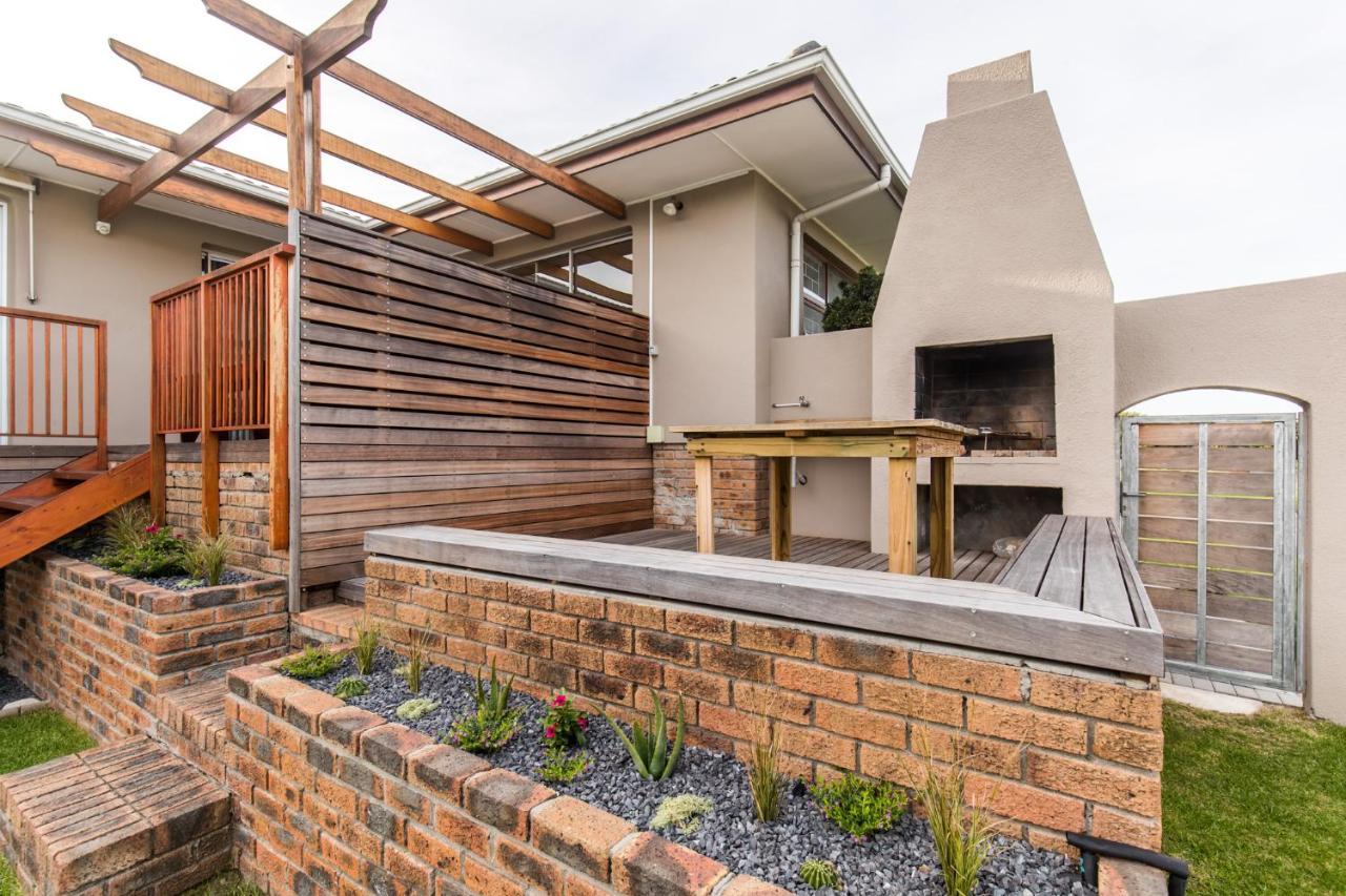 Guest house Cornerstone Alk Zyl Cape Town