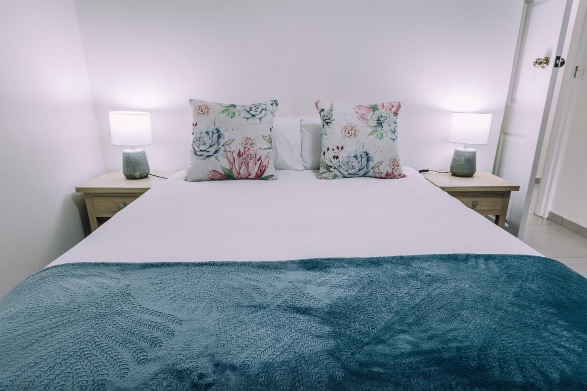 Cornerstone Alk Zyl Guest house Cape Town