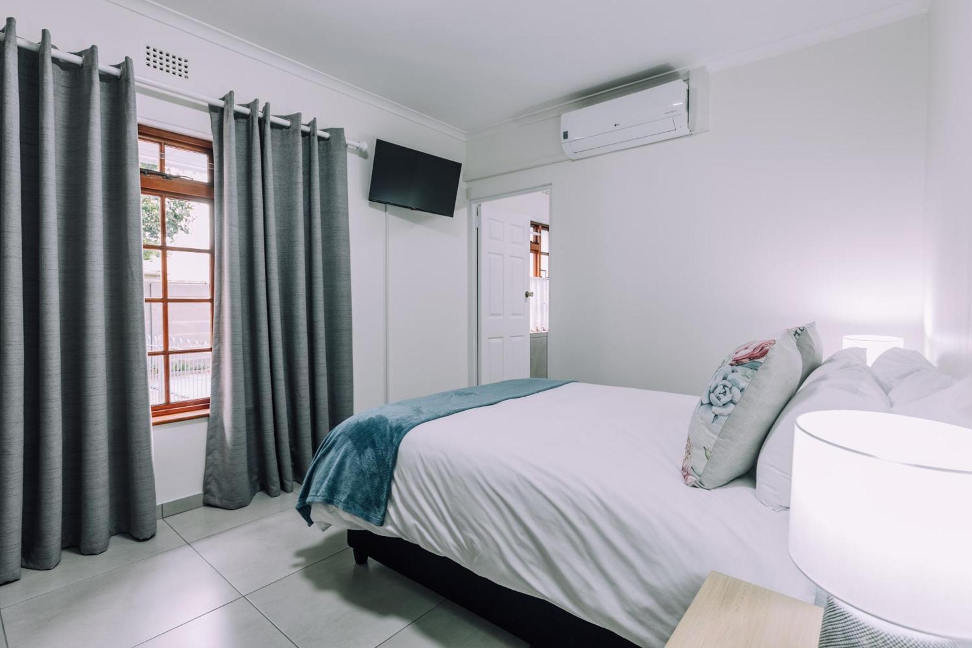 Cornerstone Alk Zyl Guest house Cape Town